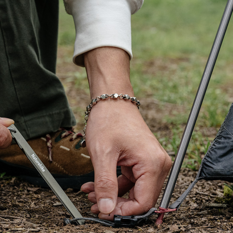 Naturehike ultralehké stanové kolíky 14 cm (Y profil) – 6,6 g/ks